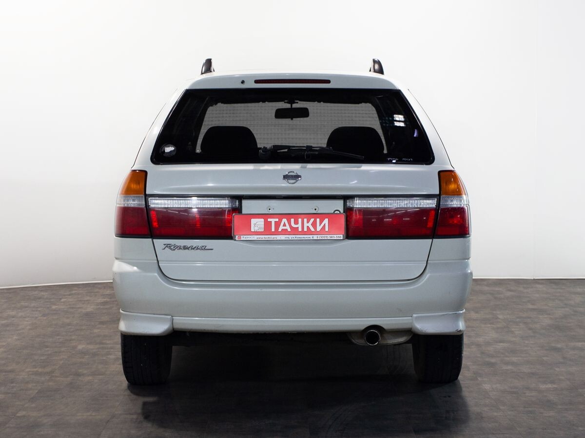 Nissan R'nessa 2000 - фото автомобиля