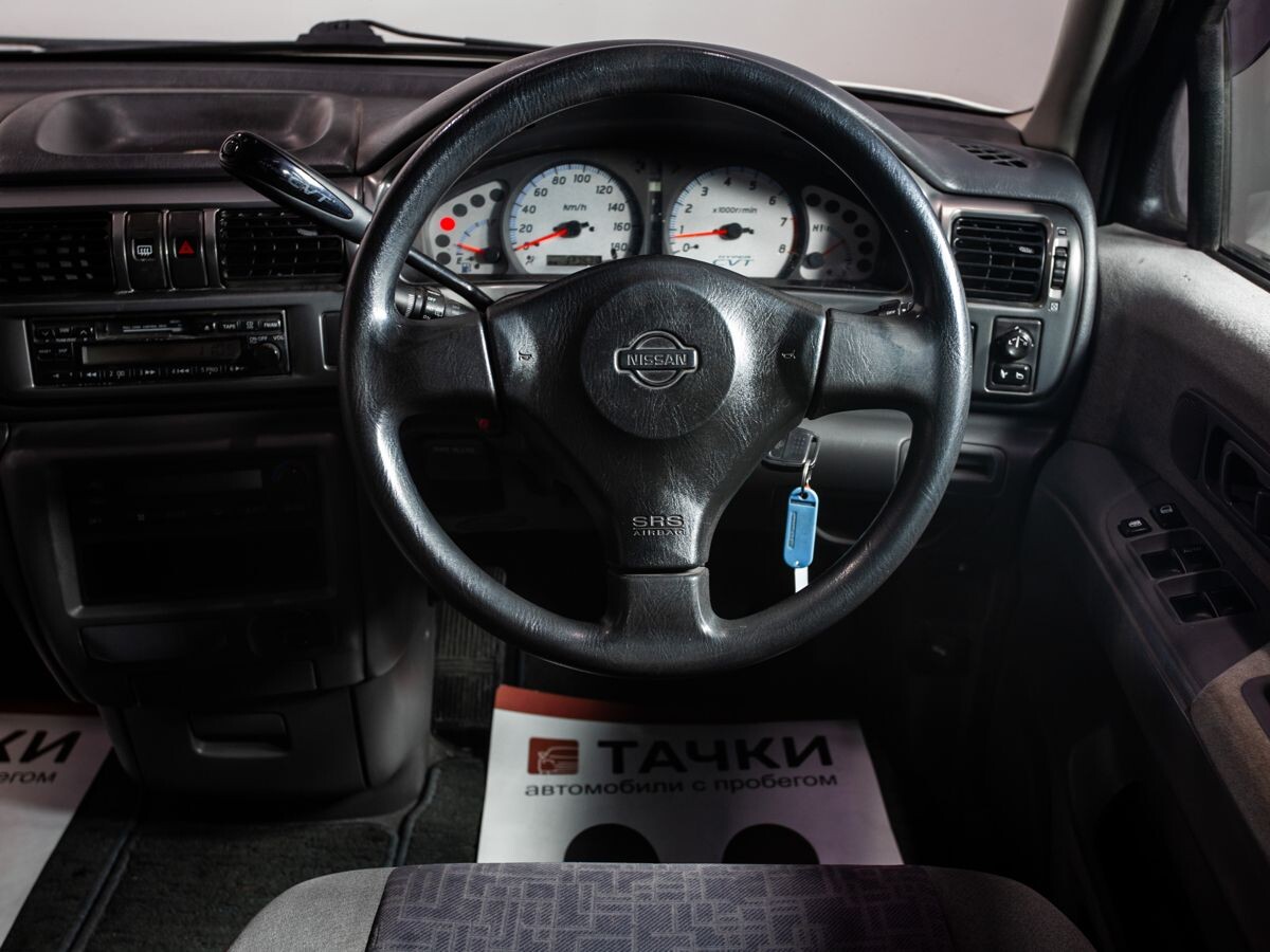 Nissan R'nessa 2000 - фото автомобиля