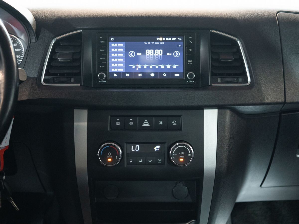 УАЗ Patriot 2019 - фото автомобиля