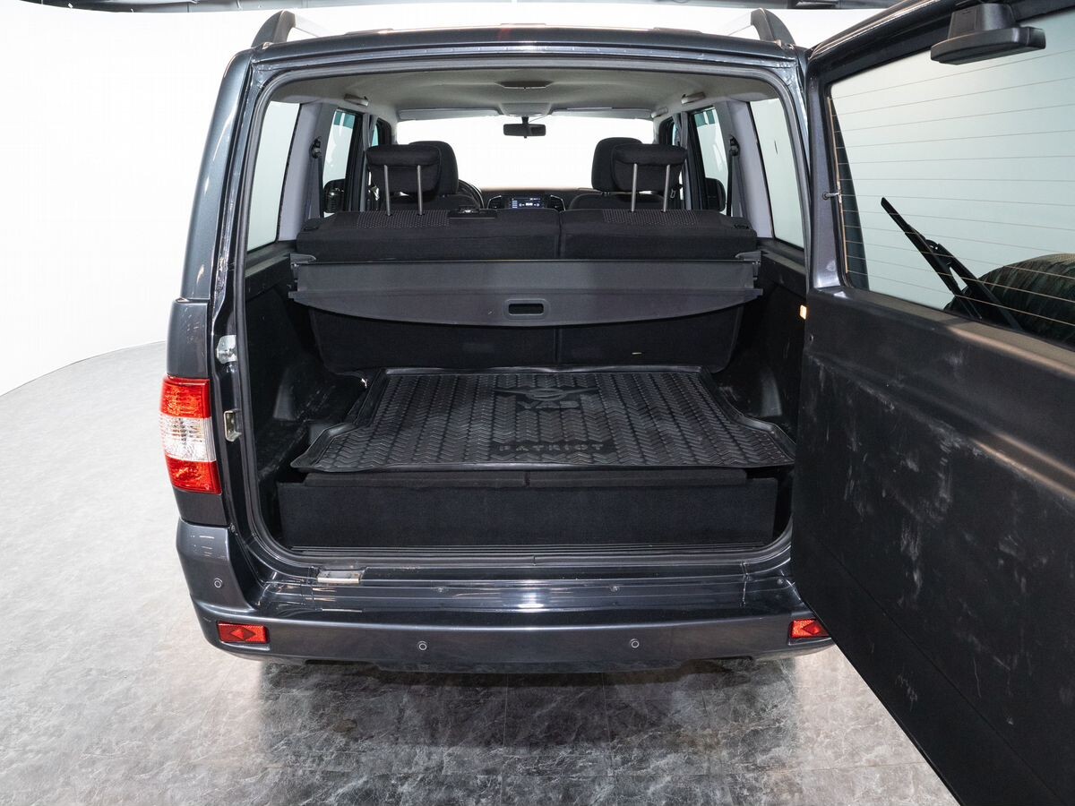 УАЗ Patriot 2019 - фото автомобиля