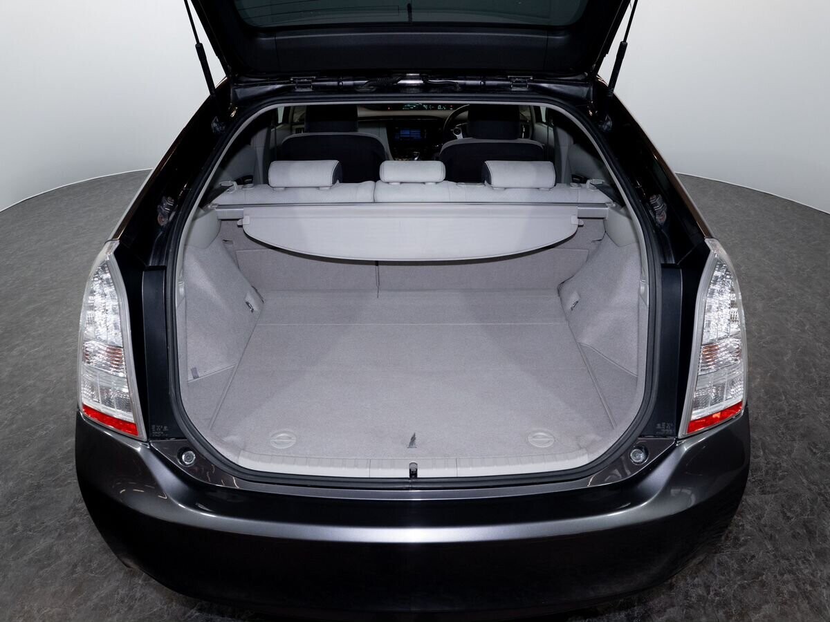 Toyota Prius 2011 - фото автомобиля