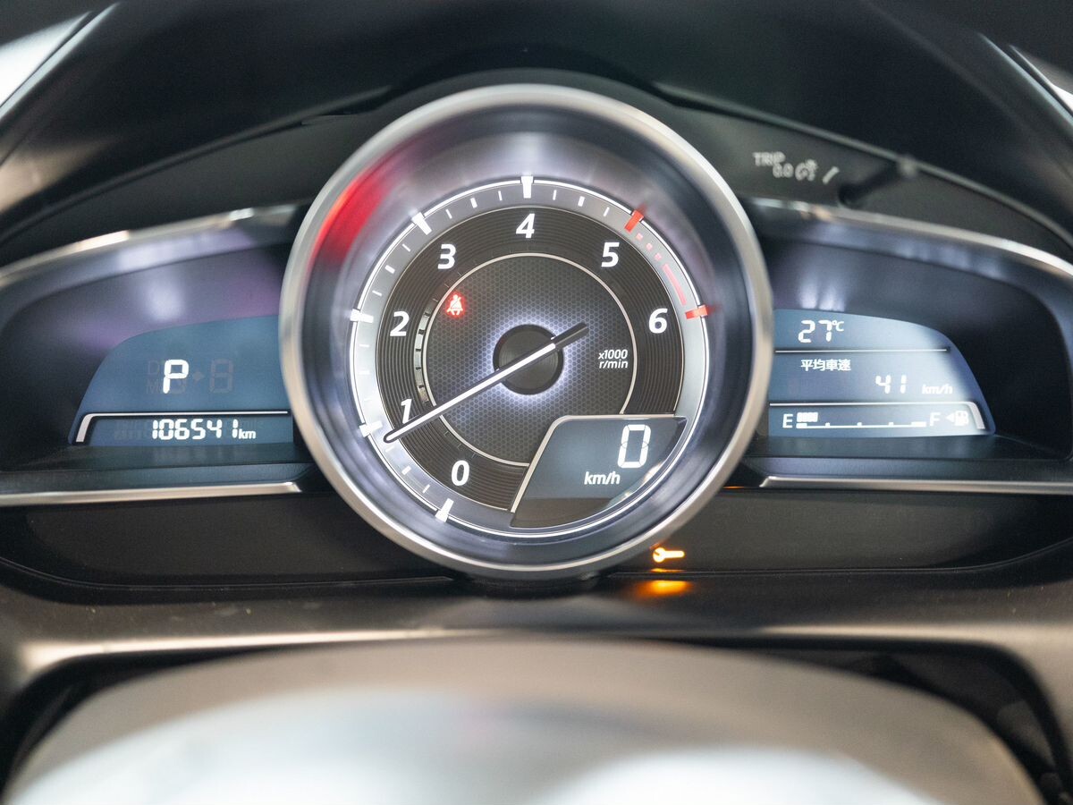 Mazda CX-3 2015 - фото автомобиля