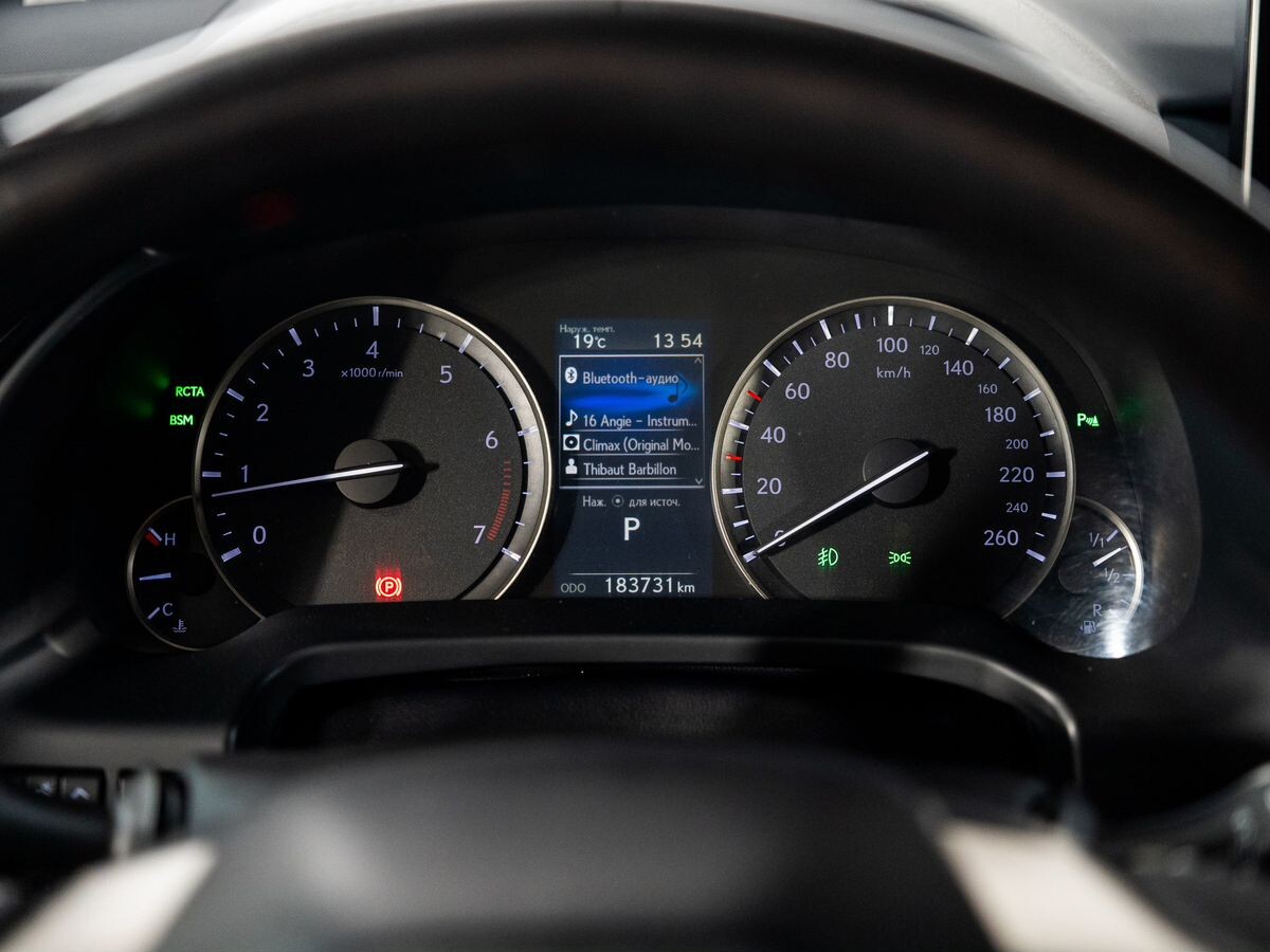 Lexus RX 2019 - фото автомобиля