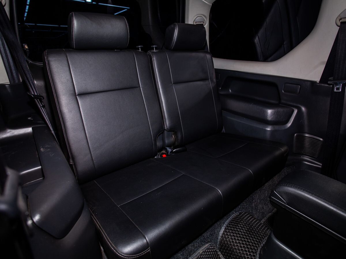 Suzuki Jimny 2010 - фото автомобиля