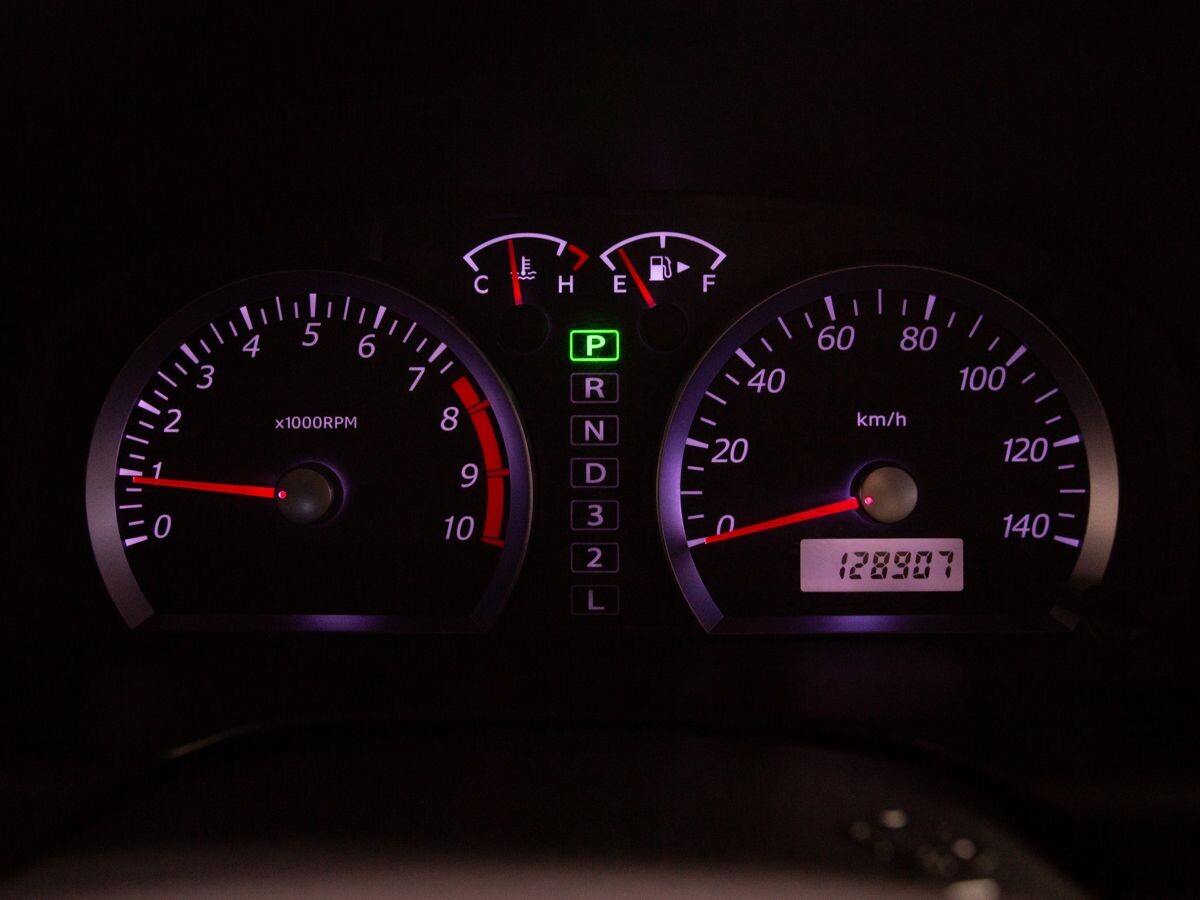 Suzuki Jimny 2010 - фото автомобиля