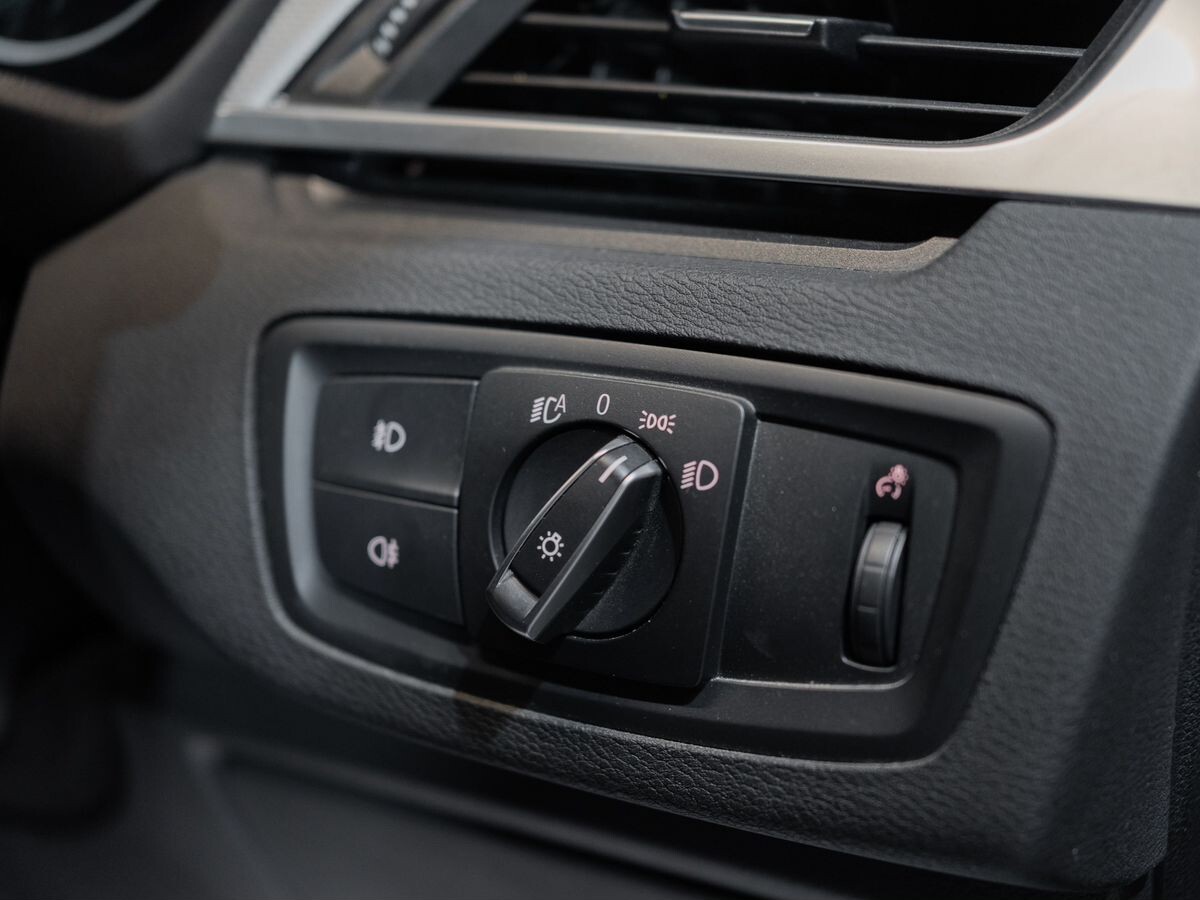 BMW X1 2016 - фото автомобиля