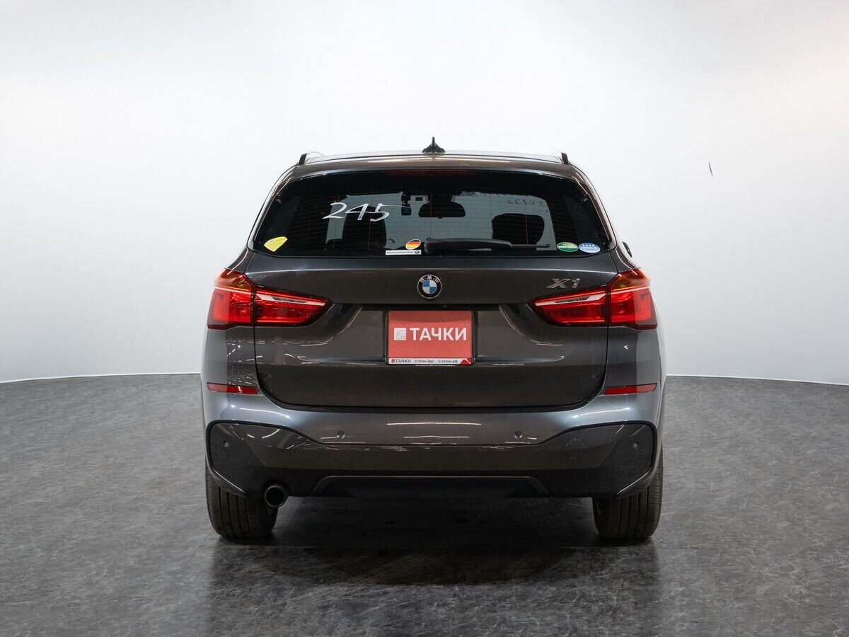 BMW X1 2016 - фото автомобиля