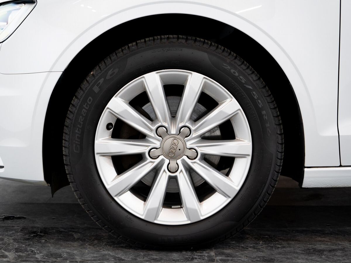 Audi A3 2014 - фото автомобиля
