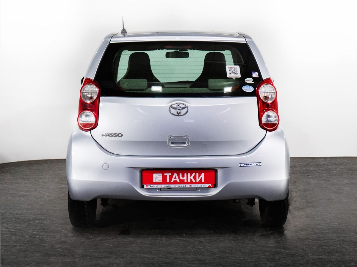 Toyota Passo 2010 - фото автомобиля