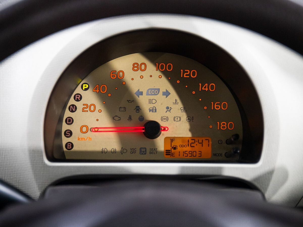 Toyota Passo 2010 - фото автомобиля