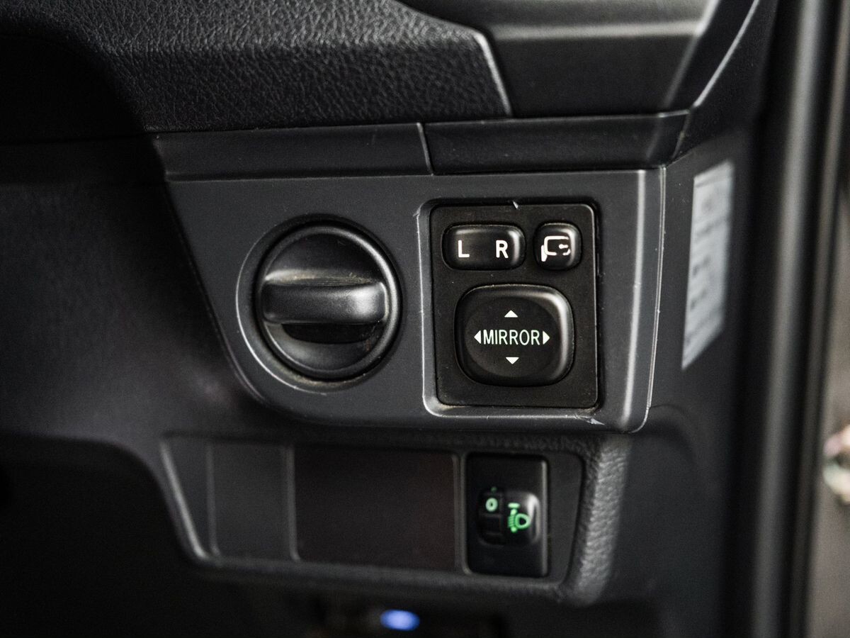 Toyota Corolla 2017 - фото автомобиля