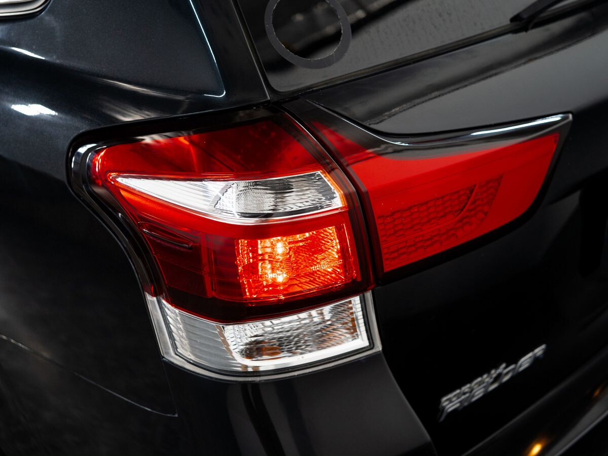 Toyota Corolla 2017 - фото автомобиля