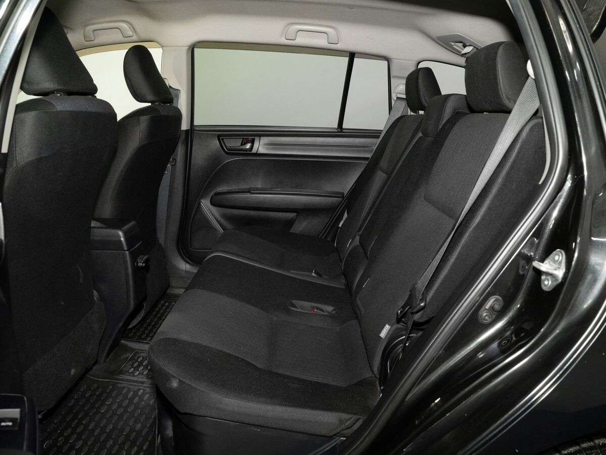 Toyota Corolla 2017 - фото автомобиля