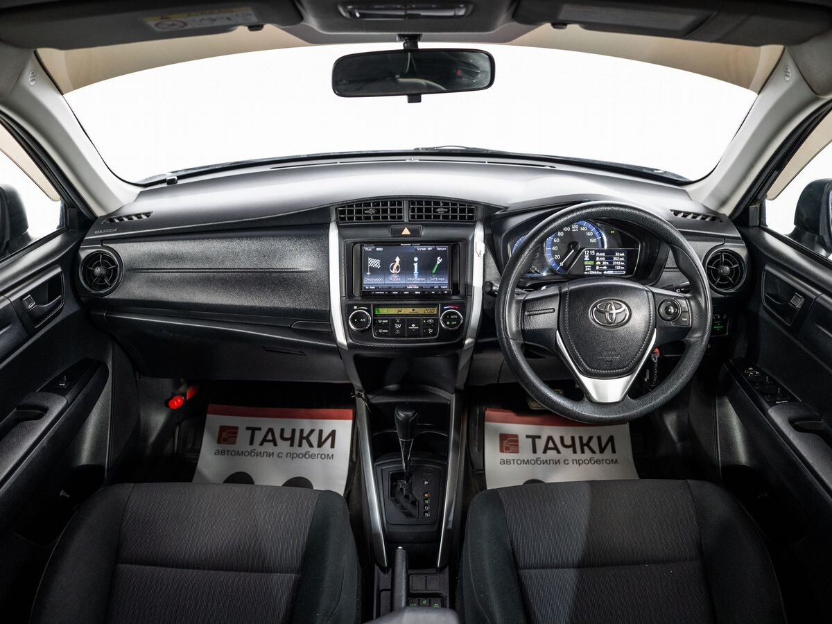 Toyota Corolla 2017 - фото автомобиля