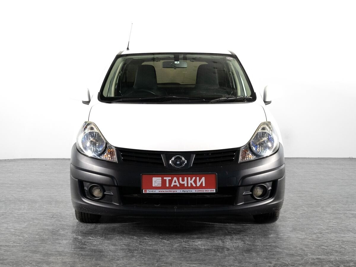 Nissan AD 2016 - фото автомобиля