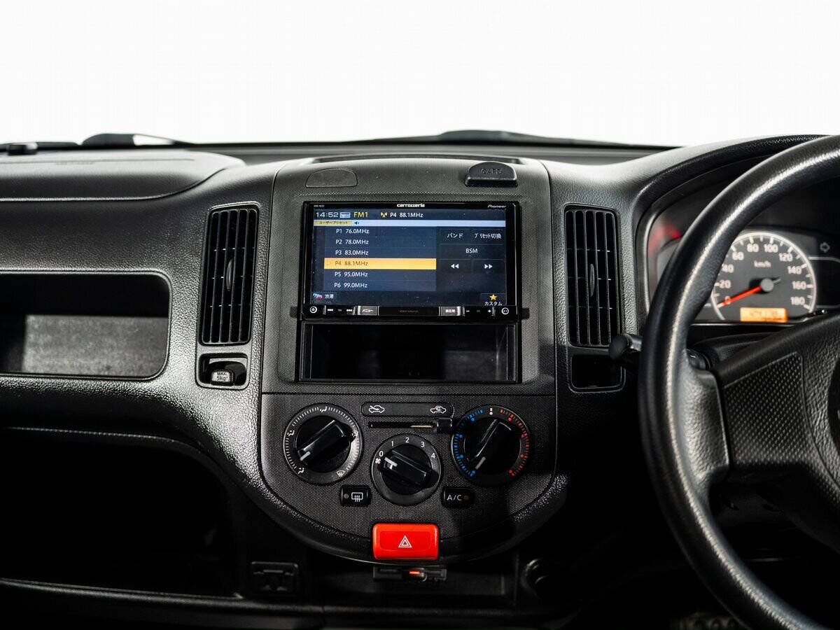 Nissan AD 2016 - фото автомобиля