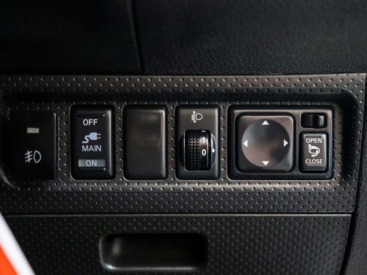 Nissan AD 2016 - фото автомобиля