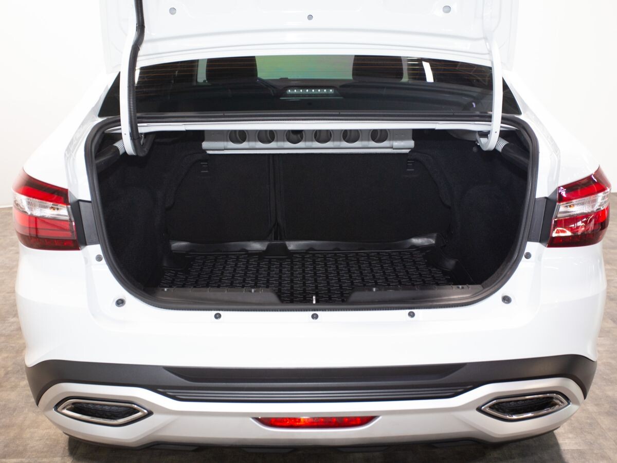 Lada (ВАЗ) Vesta 2023 - фото автомобиля