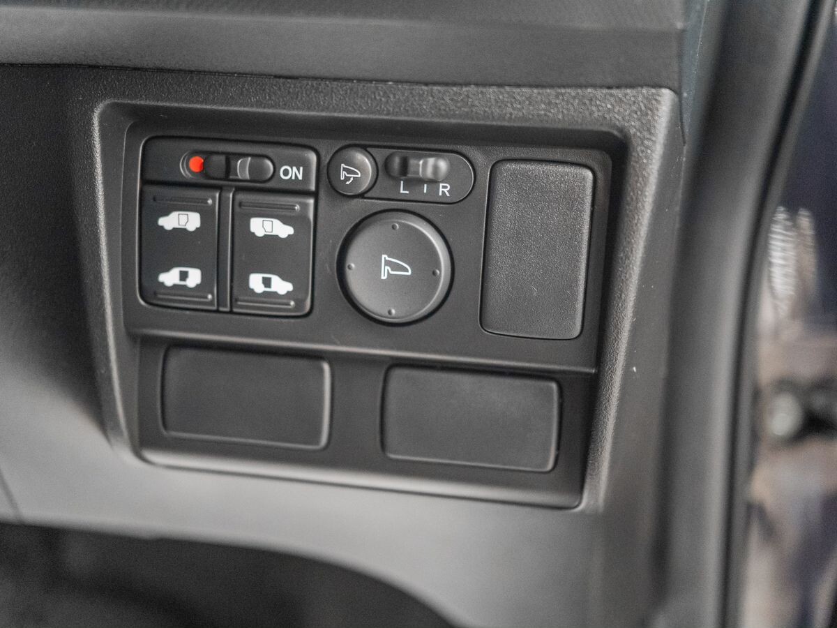 Honda Freed 2011 - фото автомобиля