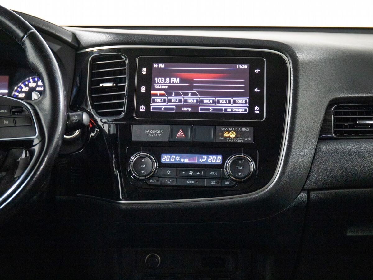 Mitsubishi Outlander 2018 - фото автомобиля