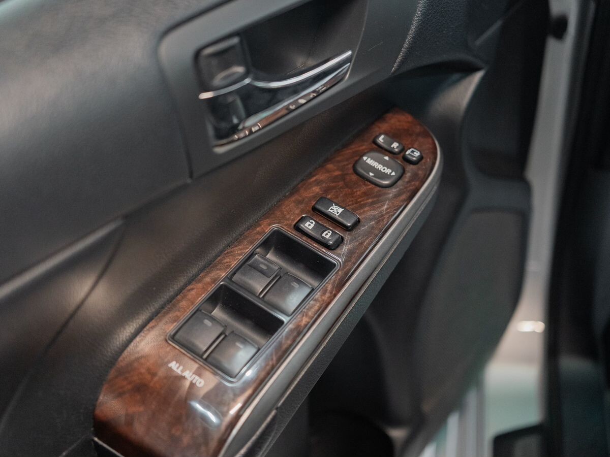 Toyota Camry 2017 - фото автомобиля