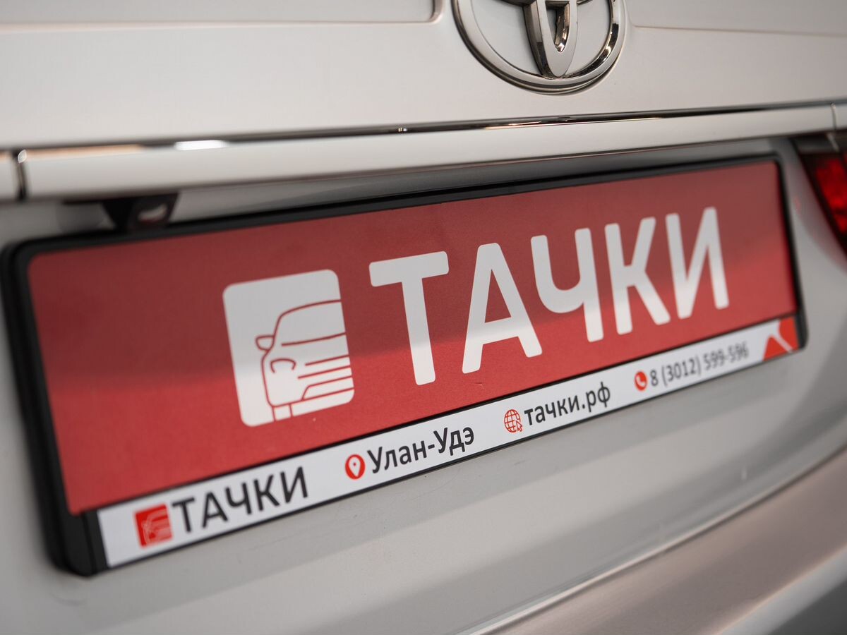 Toyota Camry 2017 - фото автомобиля