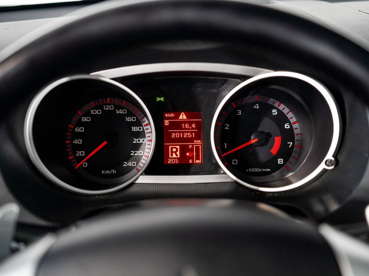 Mitsubishi Outlander 2008 - фото автомобиля