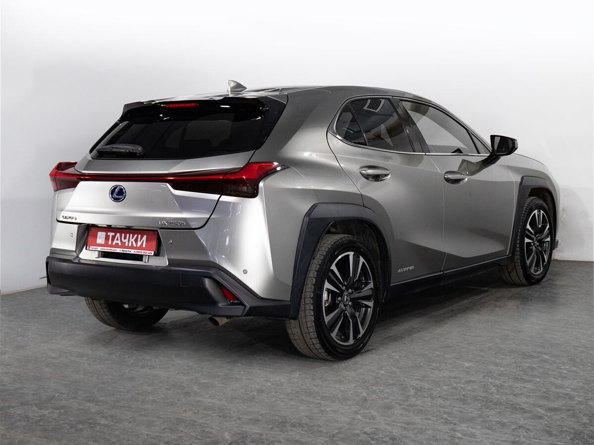 Lexus UX 2019 - фото автомобиля
