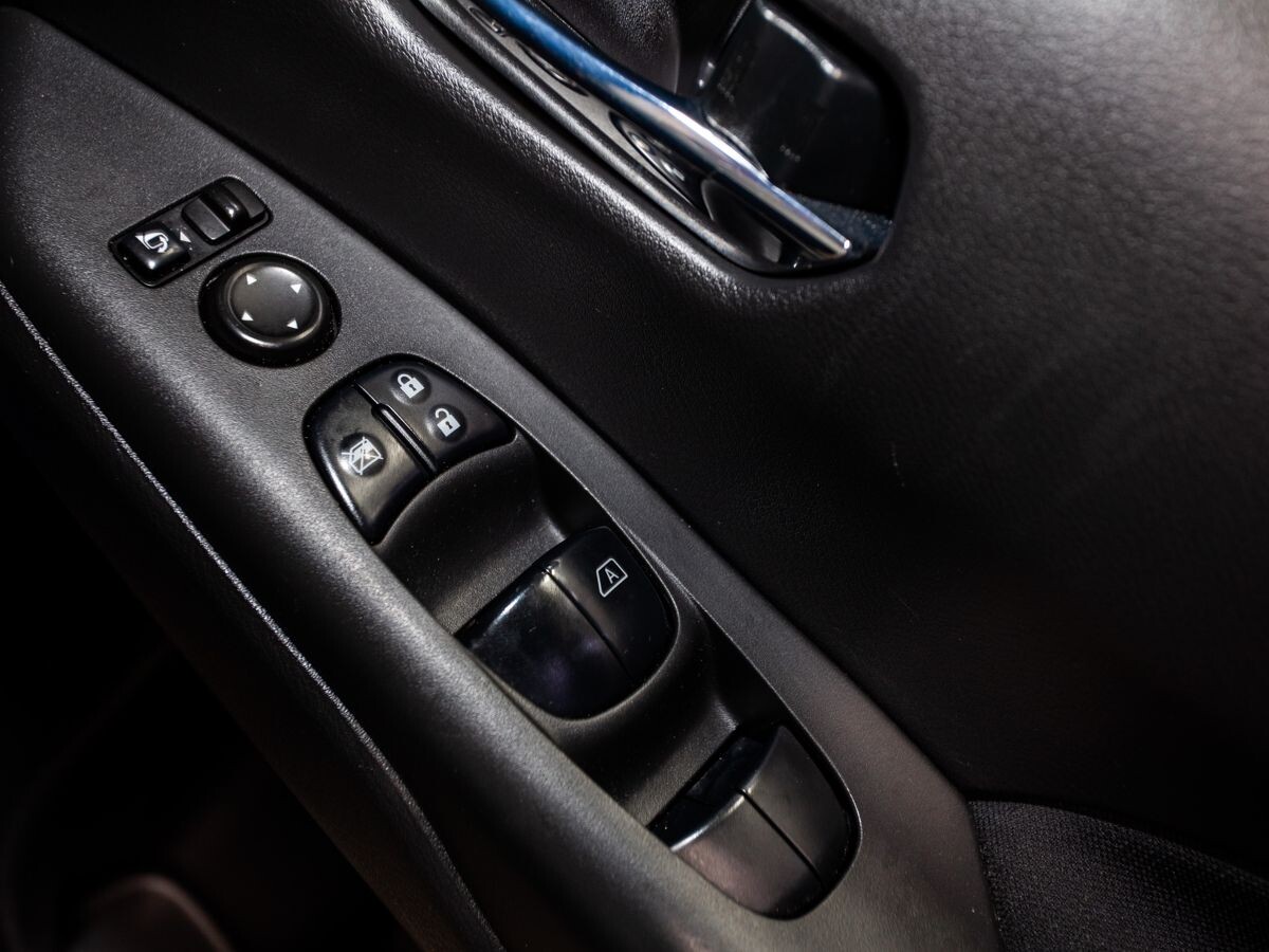 Nissan Serena 2018 - фото автомобиля