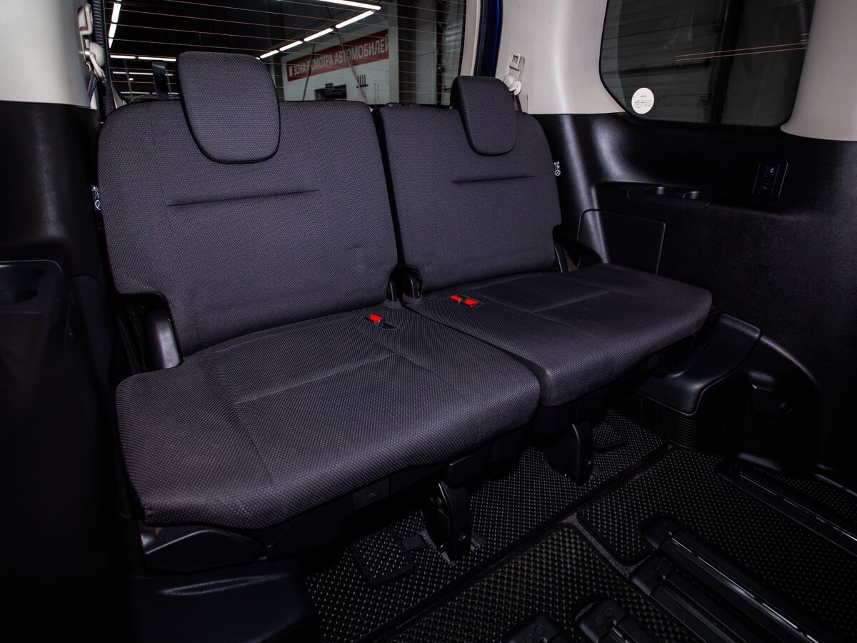 Nissan Serena 2018 - фото автомобиля