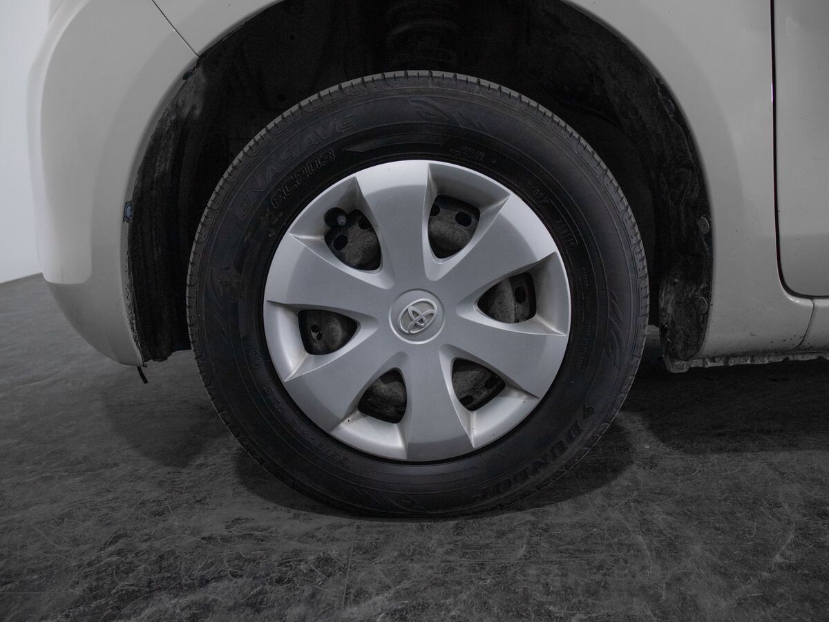 Toyota Passo 2010 - фото автомобиля