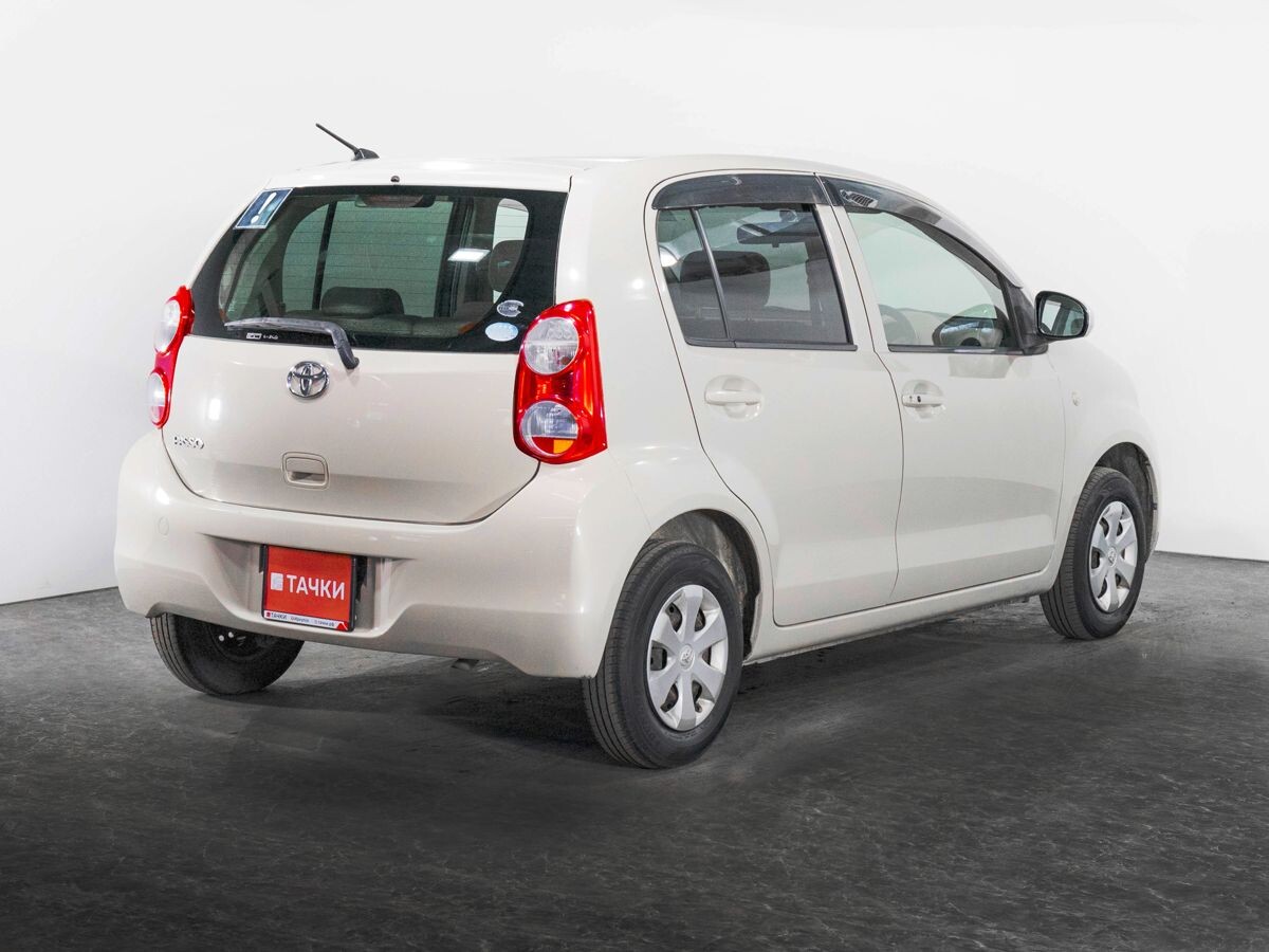 Toyota Passo 2010 - фото автомобиля