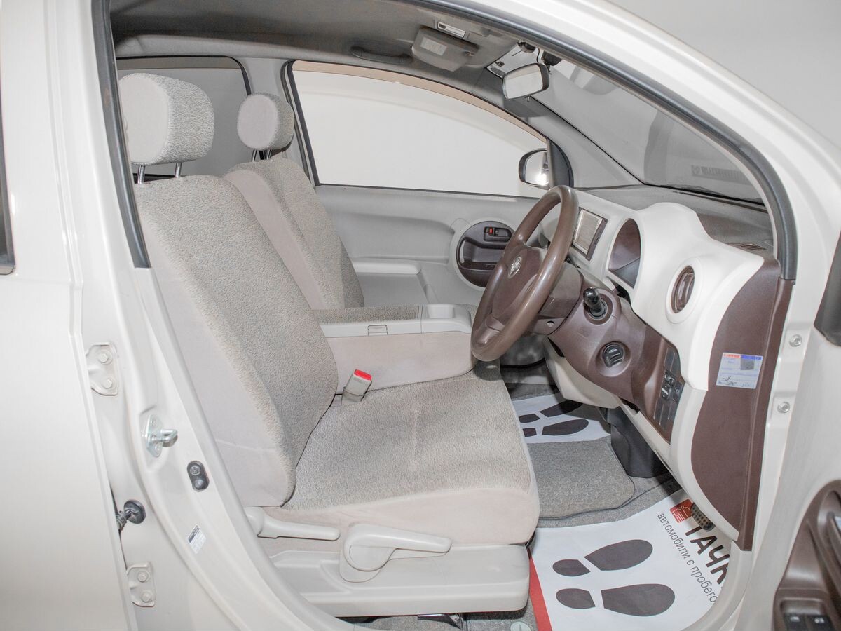 Toyota Passo 2010 - фото автомобиля