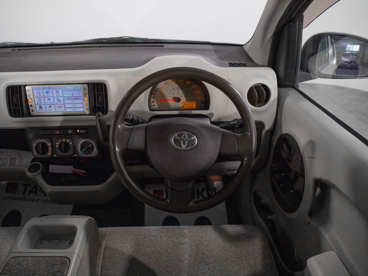 Toyota Passo 2010 - фото автомобиля