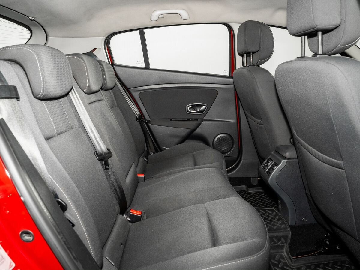 Renault Megane 2011 - фото автомобиля