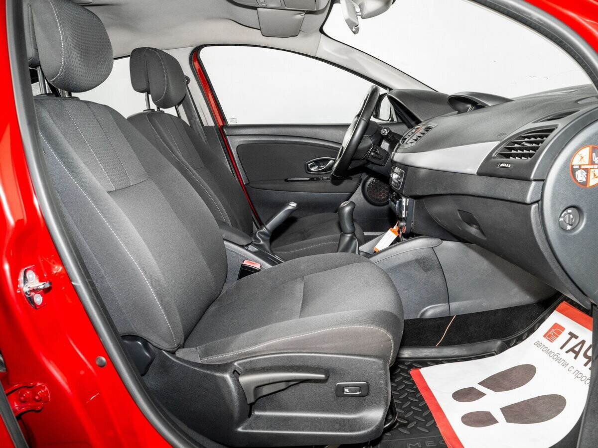 Renault Megane 2011 - фото автомобиля