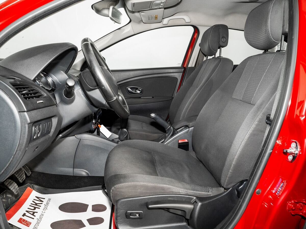 Renault Megane 2011 - фото автомобиля