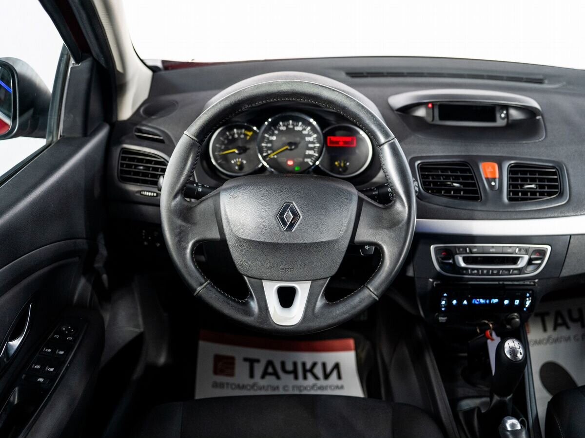 Renault Megane 2011 - фото автомобиля