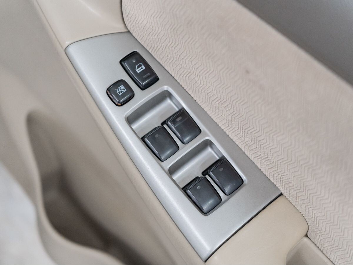 Toyota Corolla 2005 - фото автомобиля