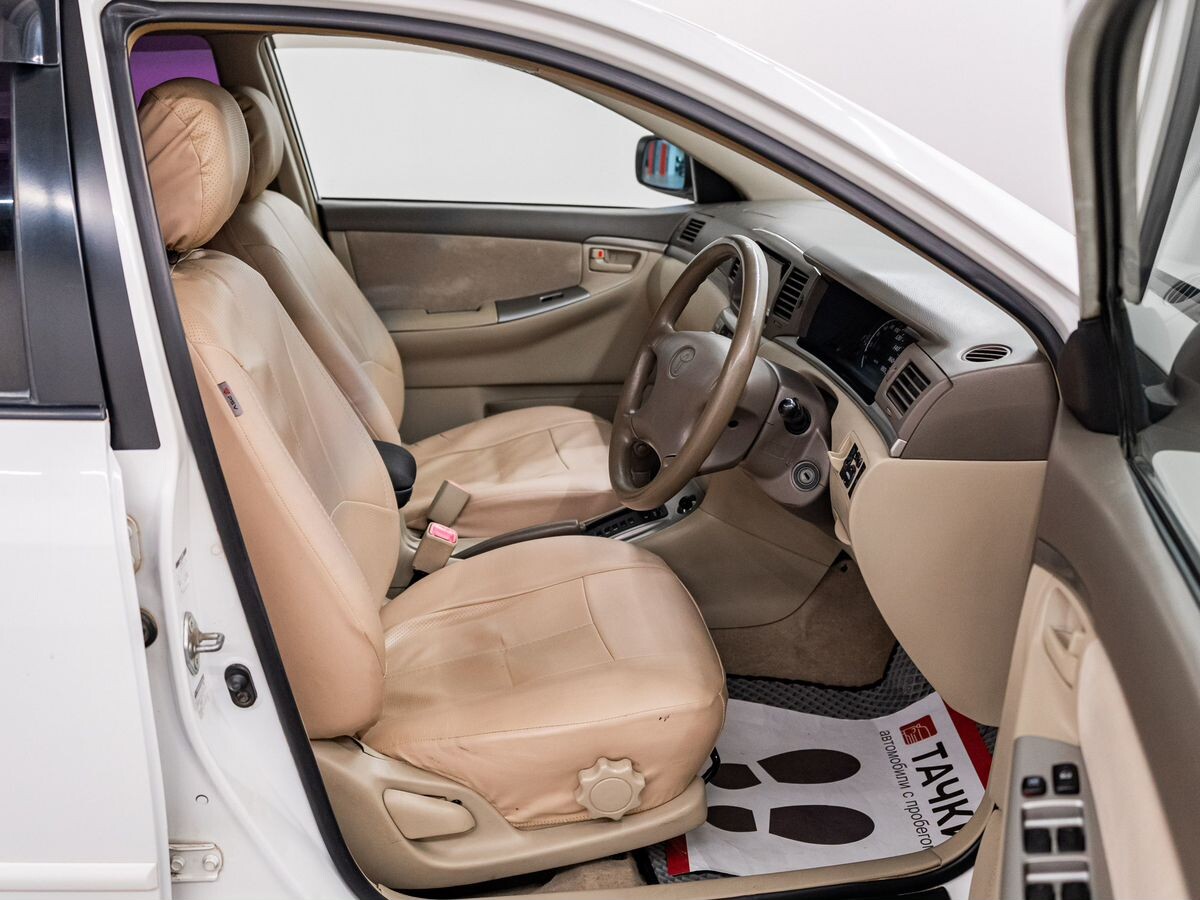 Toyota Corolla 2005 - фото автомобиля