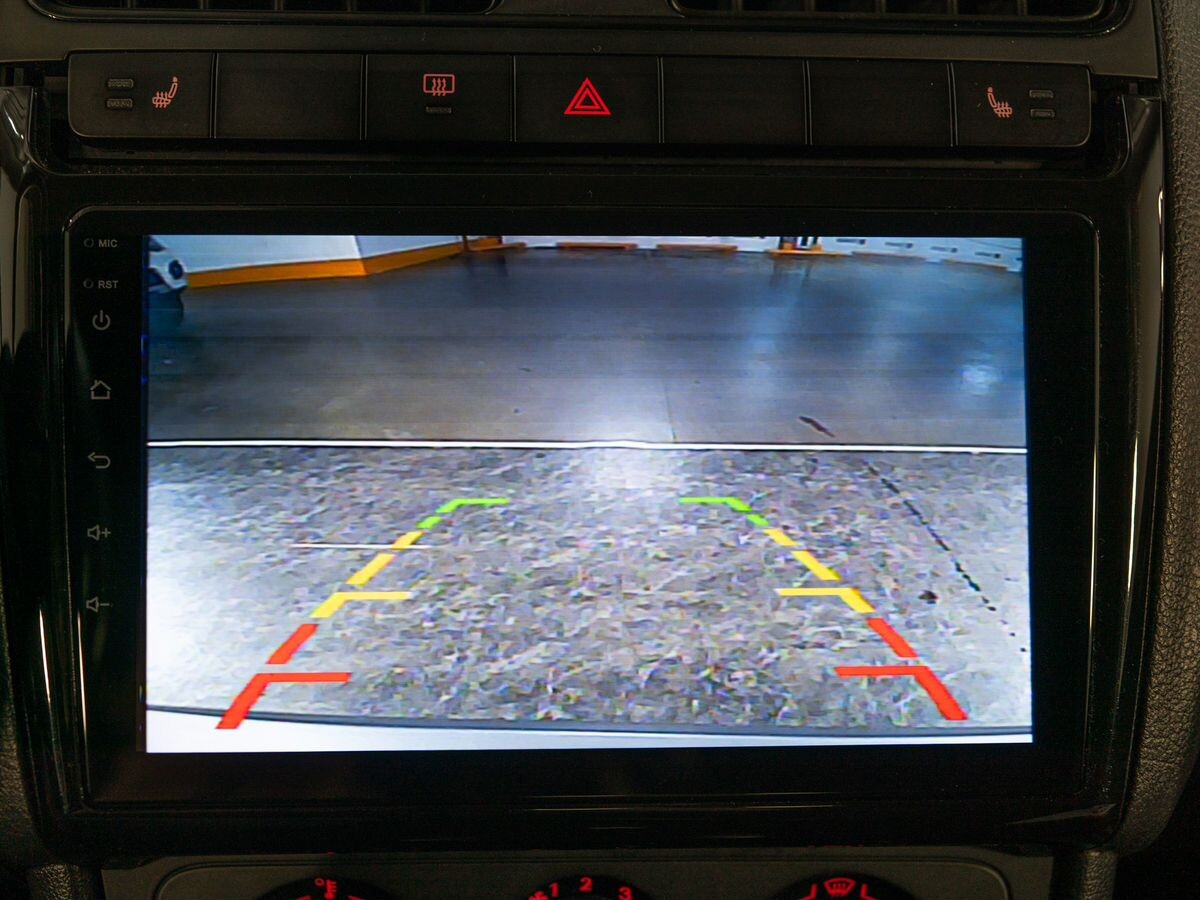 Volkswagen Polo 2017 - фото автомобиля