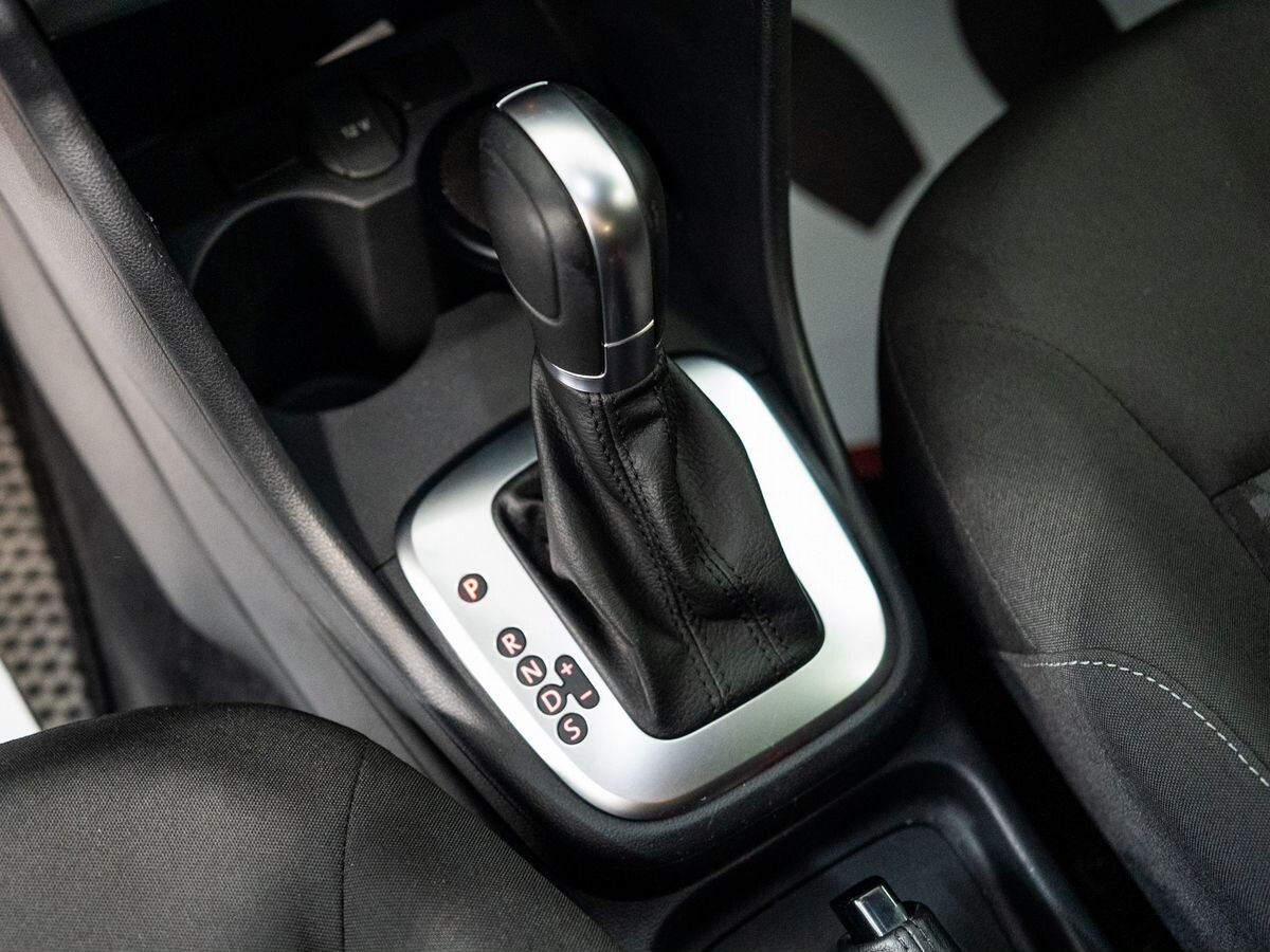 Volkswagen Polo 2017 - фото автомобиля