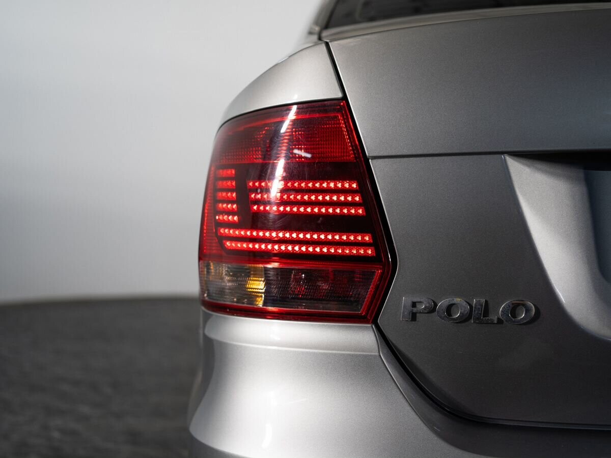 Volkswagen Polo 2017 - фото автомобиля