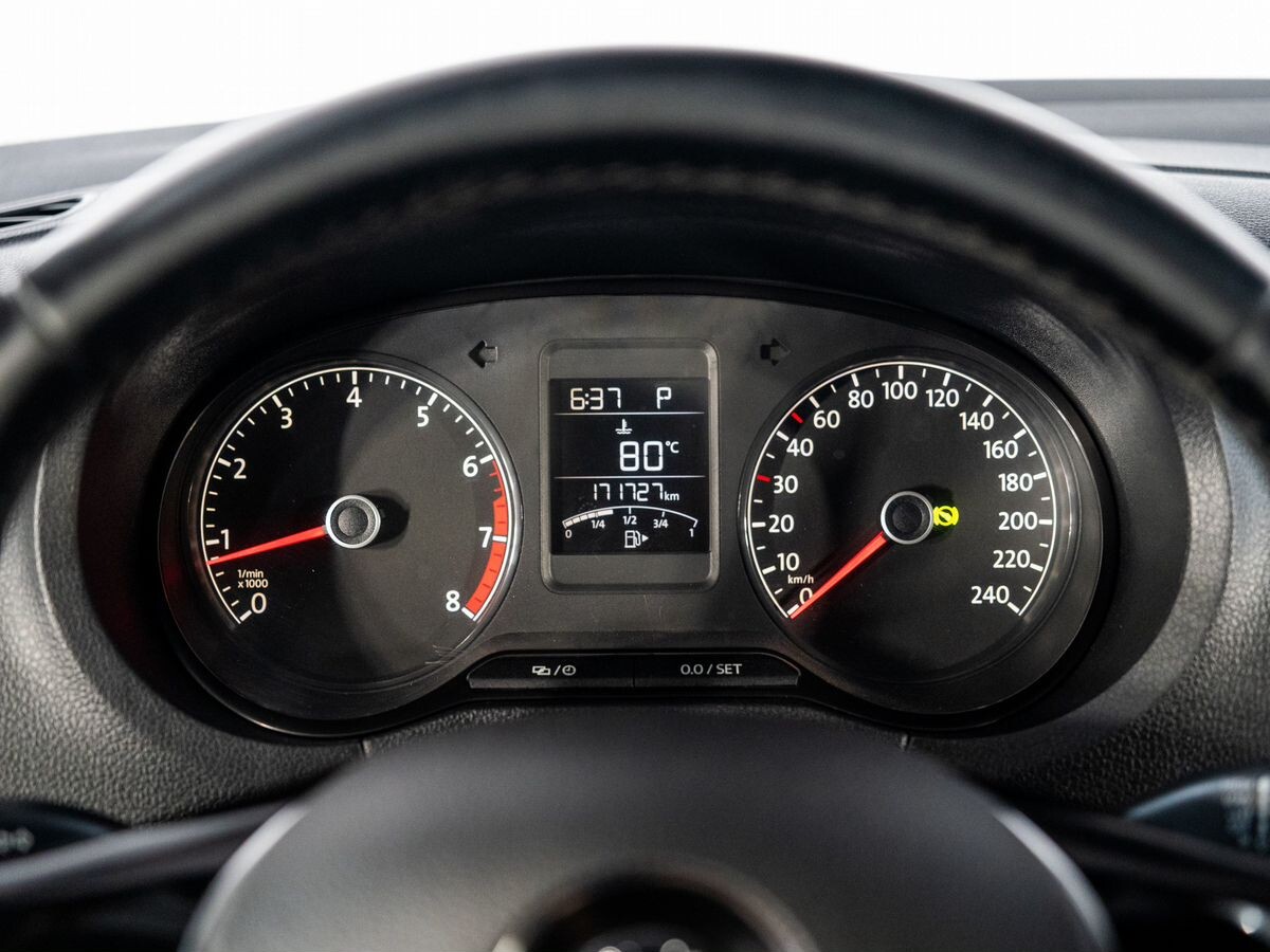 Volkswagen Polo 2017 - фото автомобиля