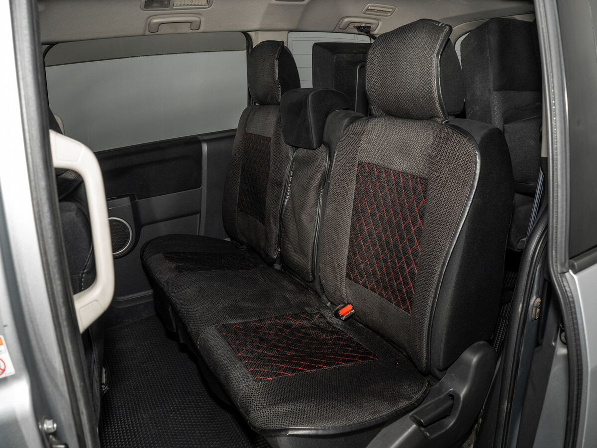 Mitsubishi Delica D:5 2014 - фото автомобиля