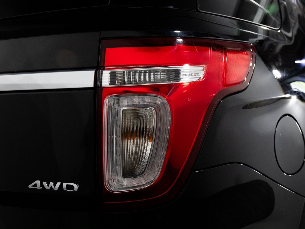 Ford Explorer 2014 - фото автомобиля