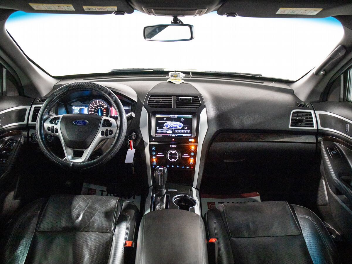 Ford Explorer 2014 - фото автомобиля