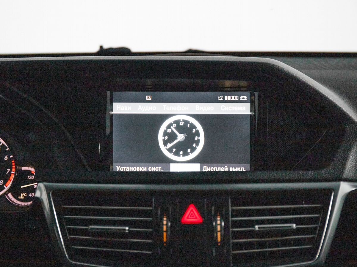 Mercedes-Benz E-Класс 2011 - фото автомобиля