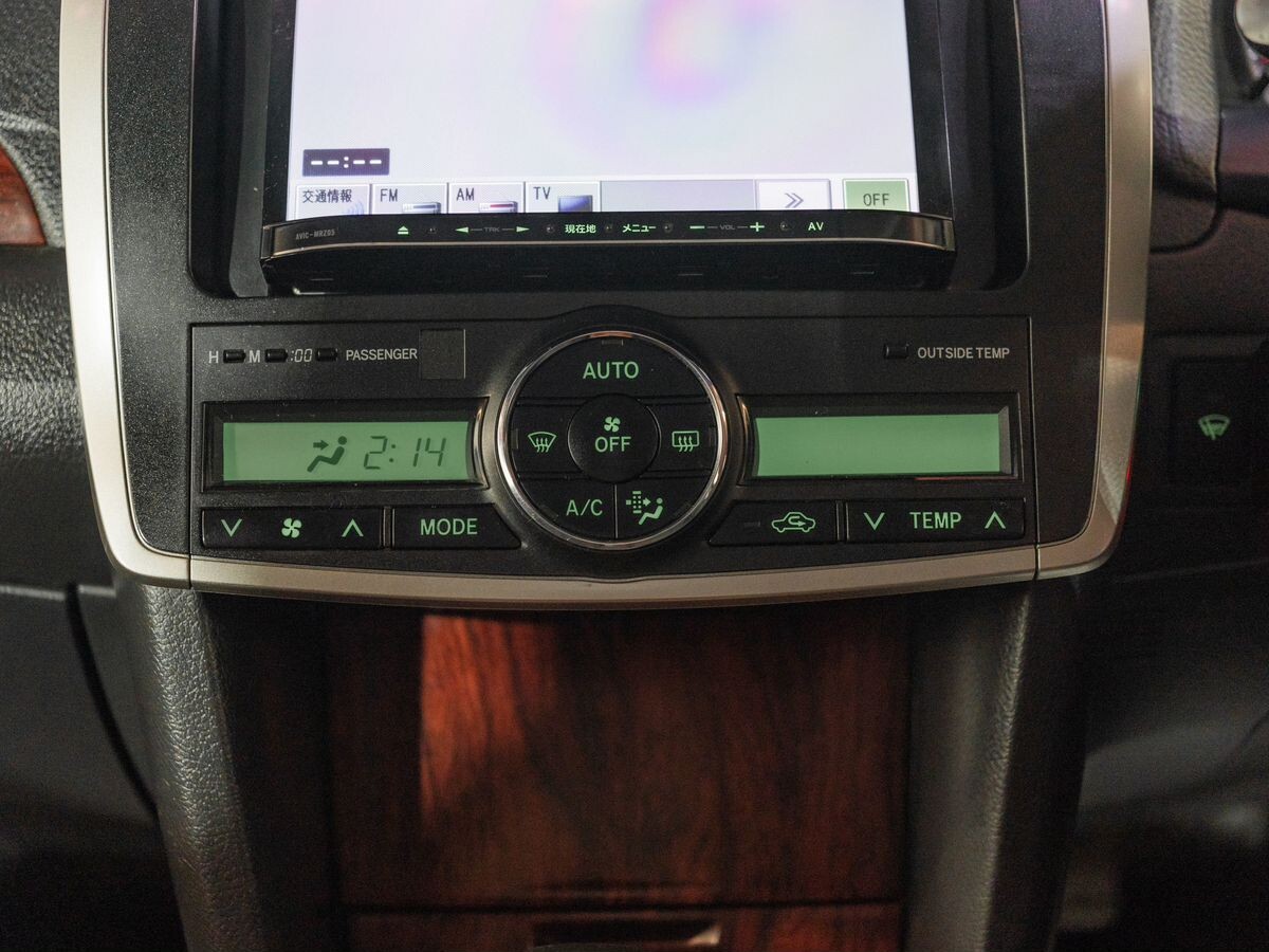 Toyota Premio 2012 - фото автомобиля