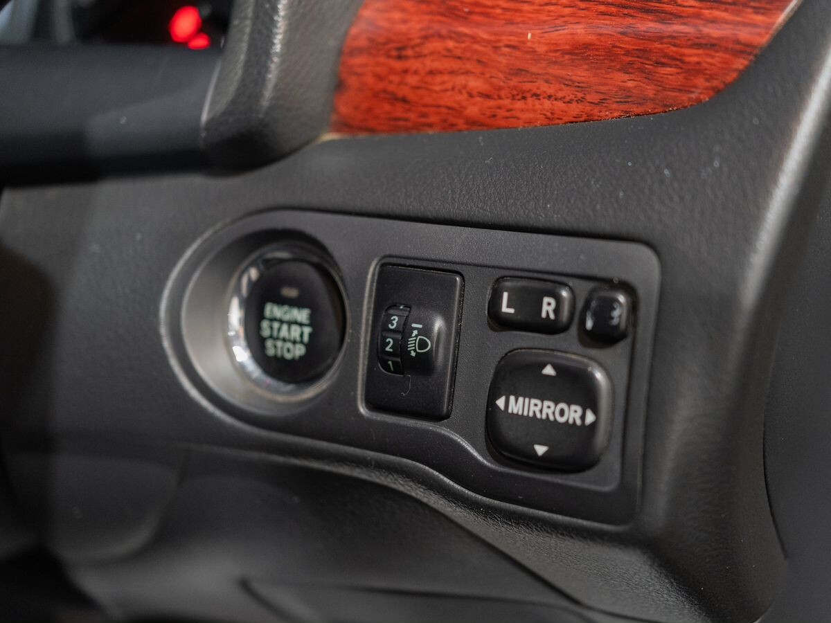 Toyota Premio 2012 - фото автомобиля